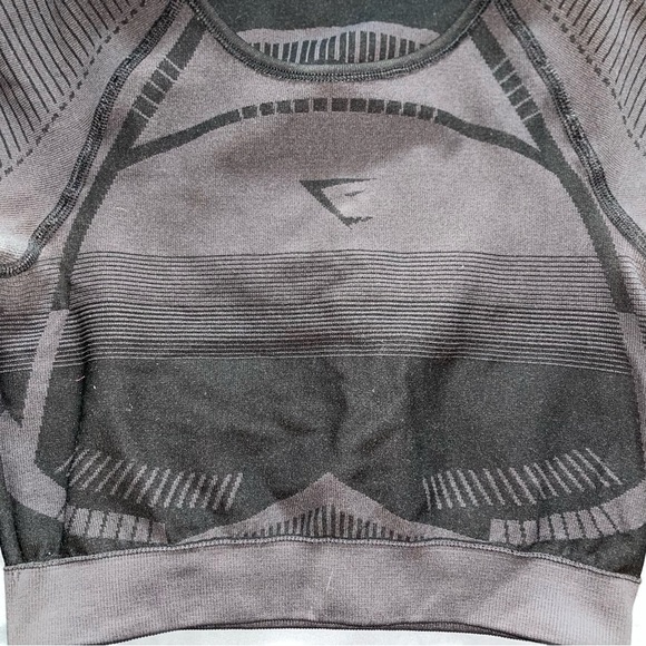 Gymshark long sleeve workout top, backless design - Picture 5 of 5